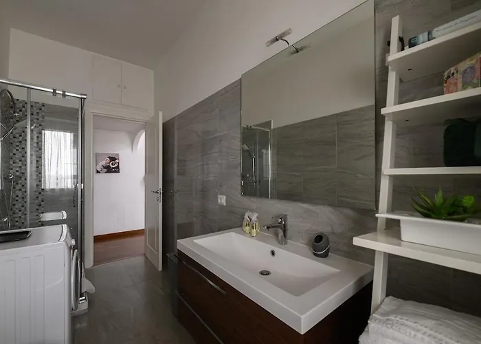 Banksy Inspired - Colli Albani Apartment