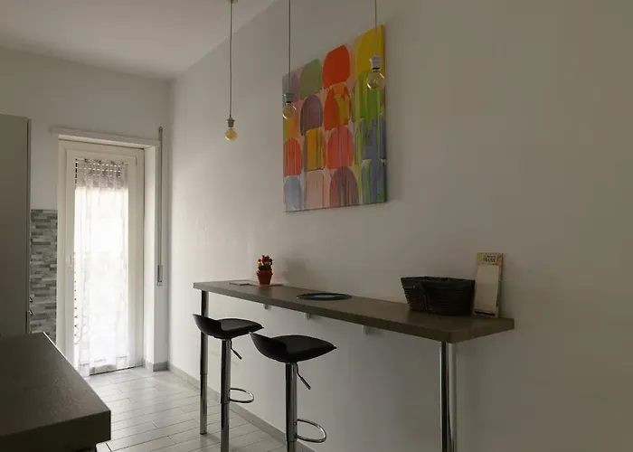 Banksy Inspired - Colli Albani Apartment Rom